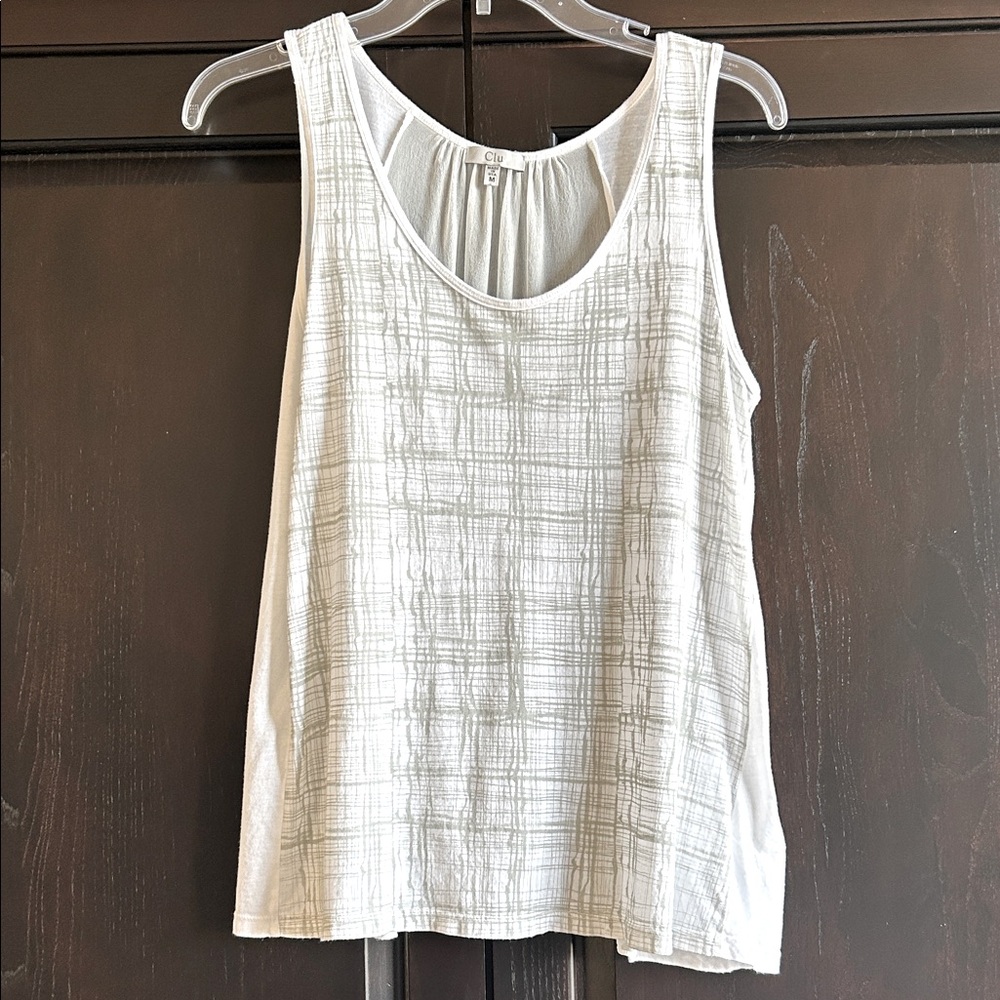 CLU White Sleeveless Women's Top.  MED.